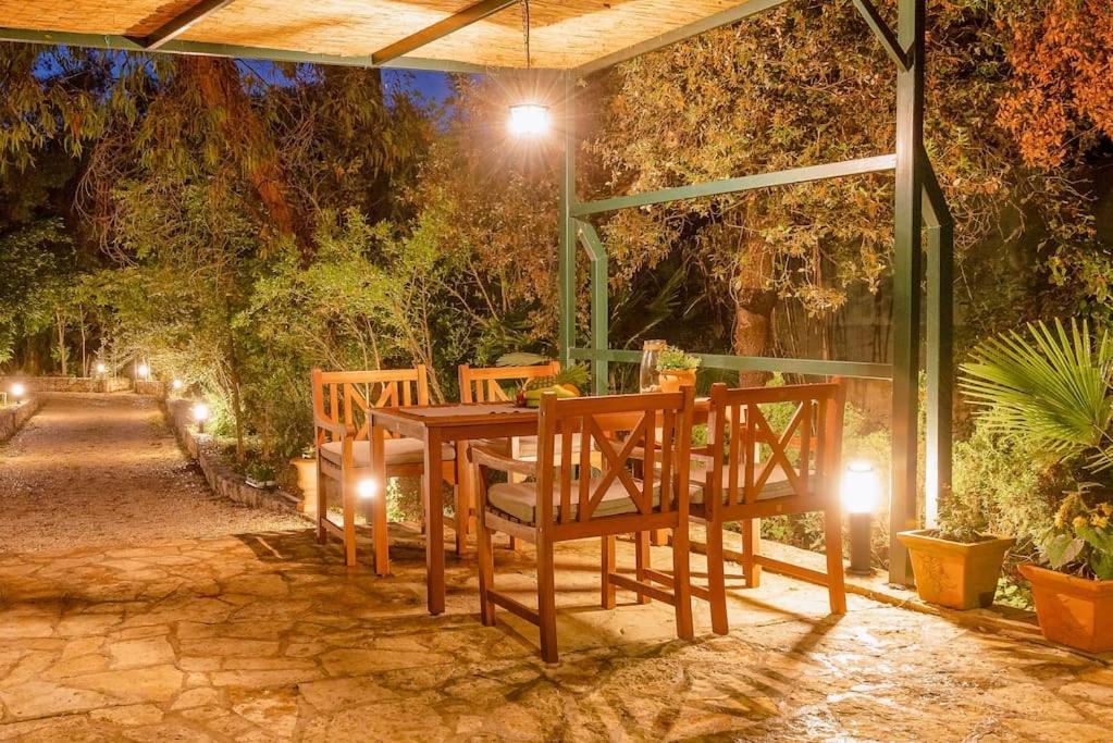 Počitniška hiša Pure Nature Haven By The Sea With Hot Tub