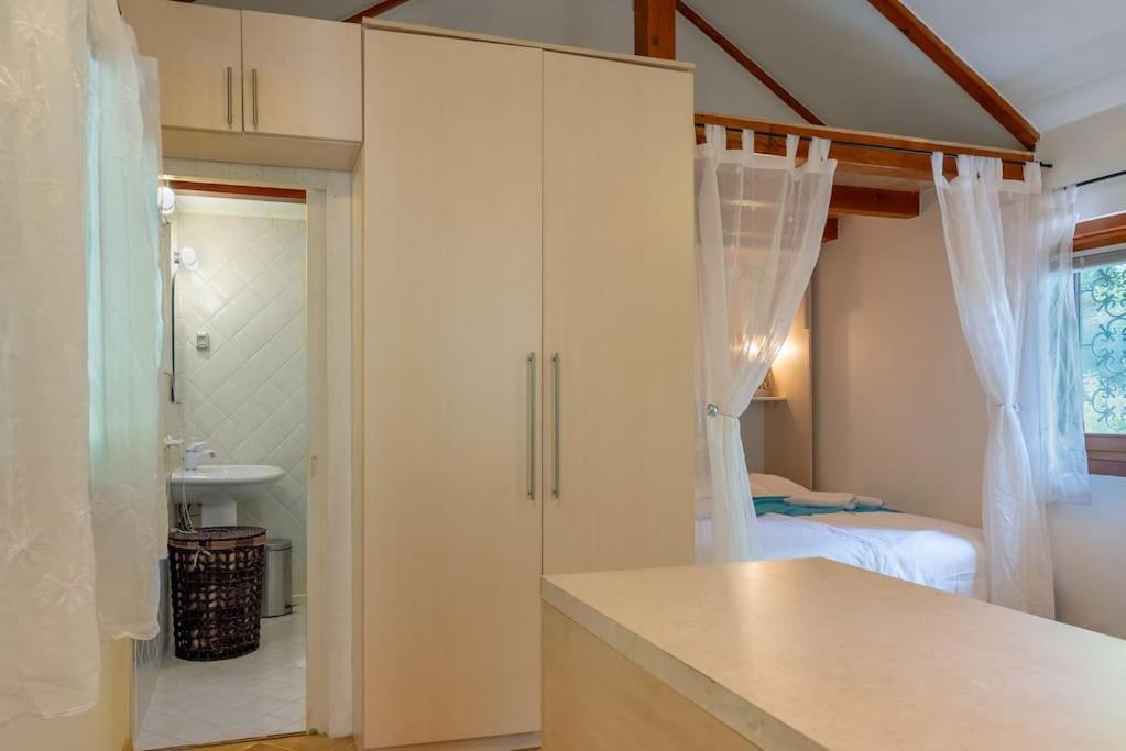 Počitniška hiša Pure Nature Haven By The Sea With Hot Tub